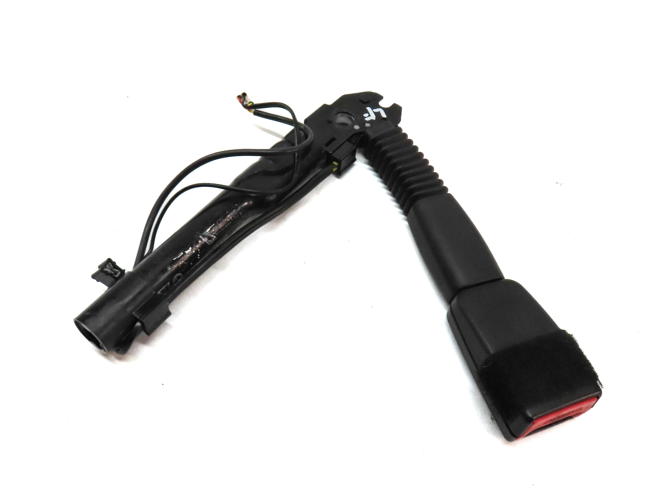 2012-2019 BMW 2 3 4 SERIES (F22 F30 F32) LEFT FRONT DRIVER SEATBELT RECEIVER — exact item pictured